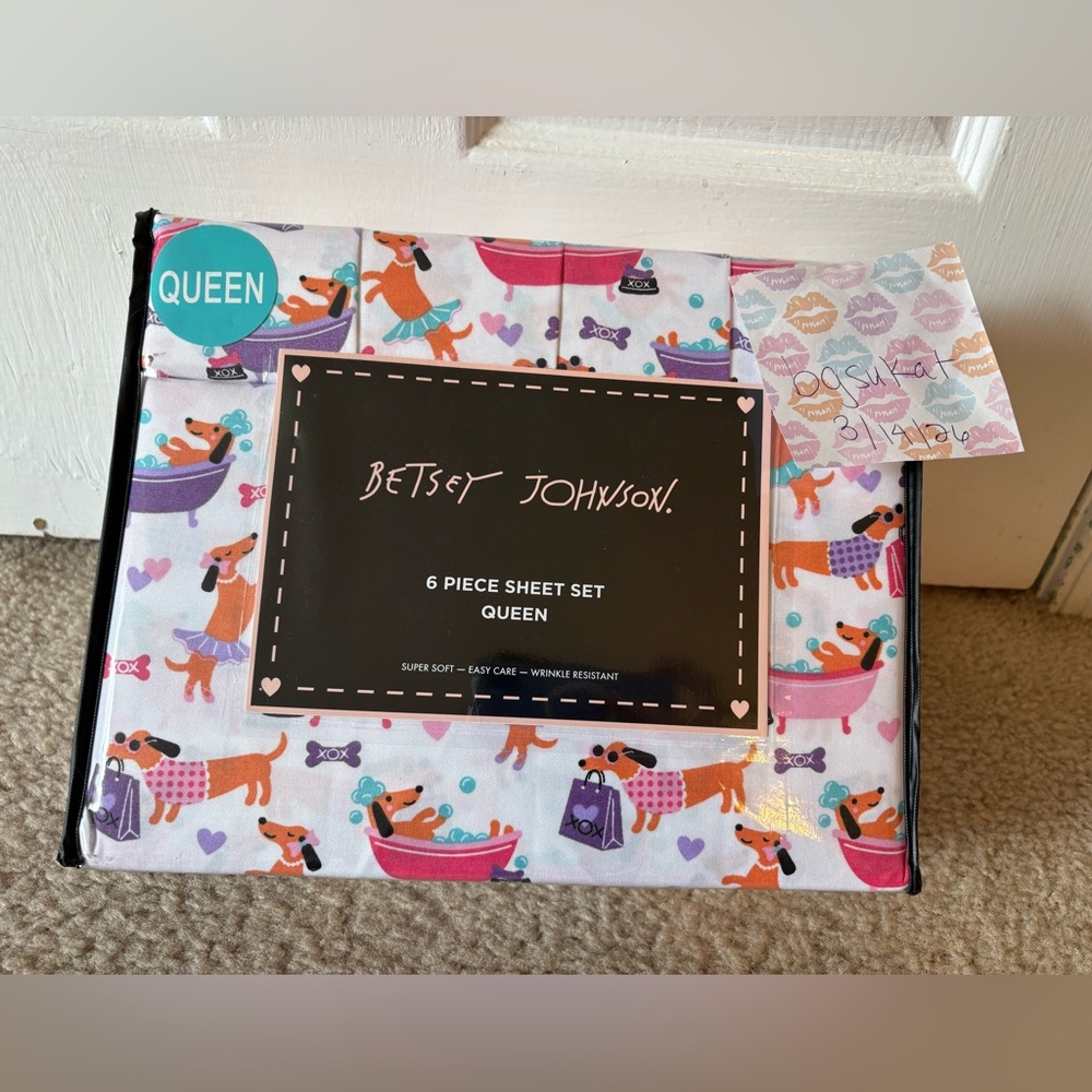 Betsey Johnson Pink and Orange Dachshund Print Sheet Set